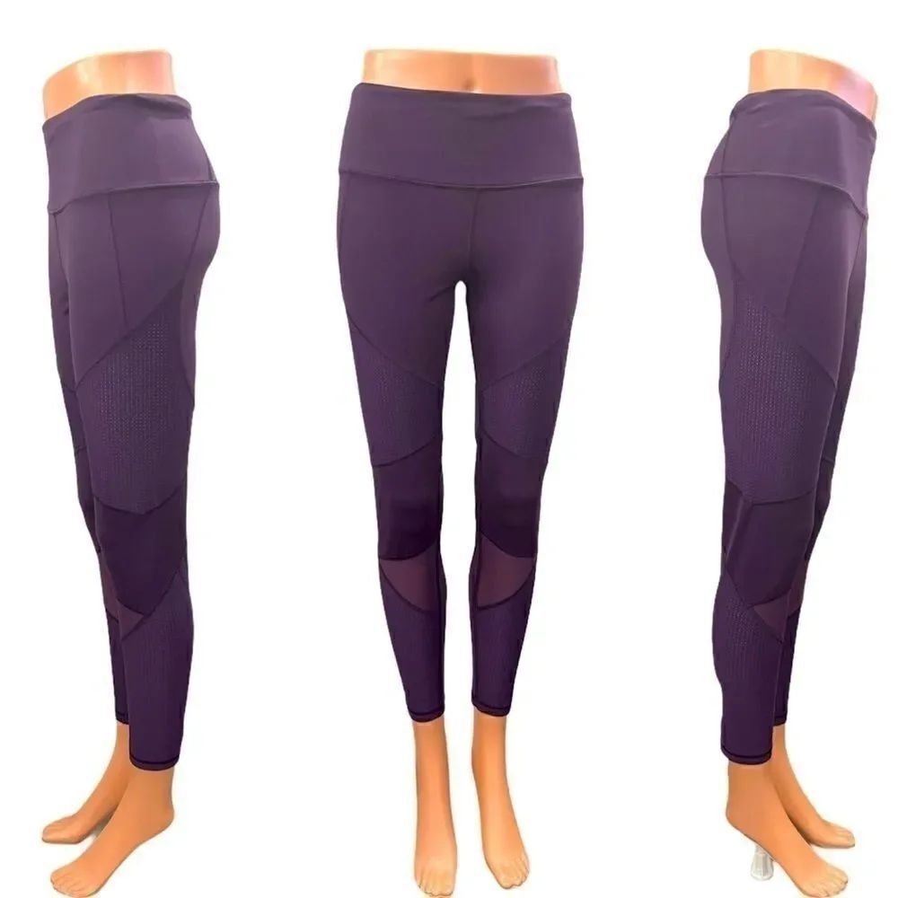 Victoria’s Secret Knockout Sports Leggings in the Size Medium/Short (7/8)